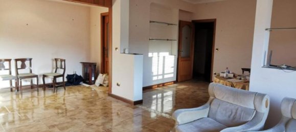4 rooms Apartment in Catanzaro, Italy No. 9588 7