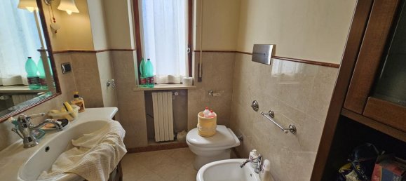 4 rooms Apartment in Catanzaro, Italy No. 9588 24