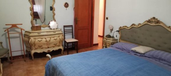 4 rooms Apartment in Catanzaro, Italy No. 9588 95