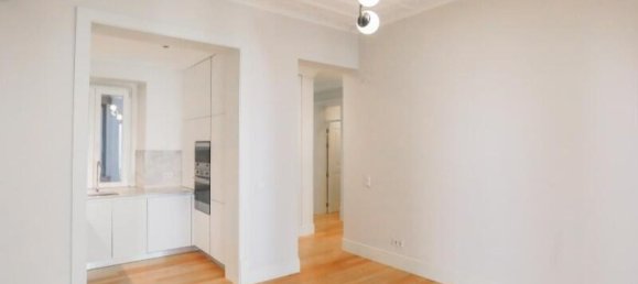 2 Schlafzimmer Wohnung in Lisbon, Portugal, Nr. 267698 2