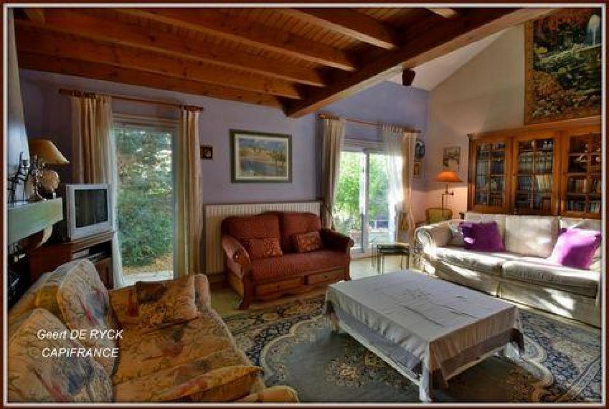 3 bedrooms House in Carcassonne, France No. 29154