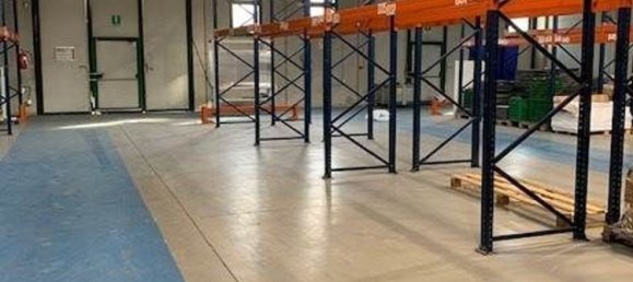 Склад 3030м² в Вилласанта, Италия № 215665 20