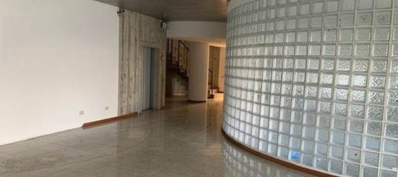 Склад 3030м² в Вилласанта, Италия № 215665 16