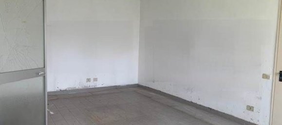 Склад 3030м² в Вилласанта, Италия № 215665 26