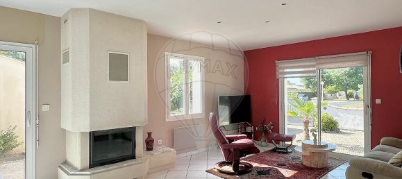 3 bedrooms House in Les Mathes, France No. 277498 8