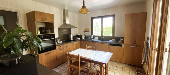 4 bedrooms House in Saint-Fargeau-Ponthierry, France No. 137174 3