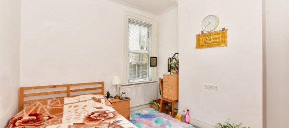 1 bedroom Apartment in London, United Kingdom No. 4165 3