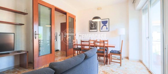 3 bedrooms Apartment in Rimini, Italy No. 296232 2
