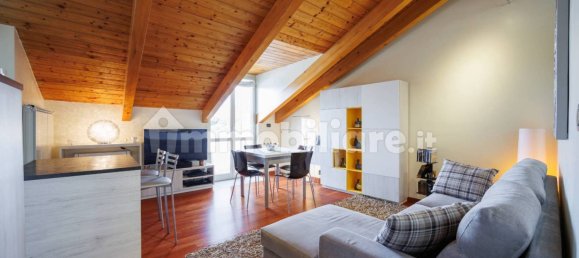 1 bedroom Apartment in Turin, Italy No. 261722 2