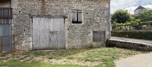 3 Schlafzimmer Haus in Charente, France, Nr. 335717 14