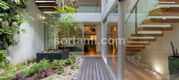 3 bedrooms Apartment in Porto, Portugal No. 138528 2