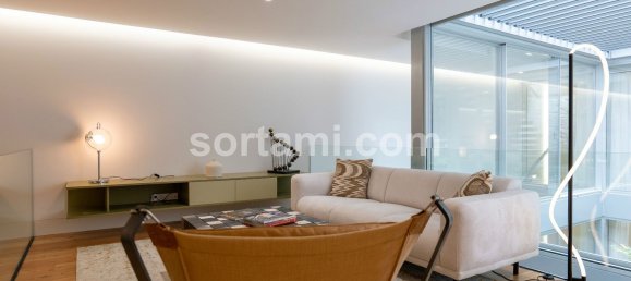 3 bedrooms Apartment in Porto, Portugal No. 138528 9