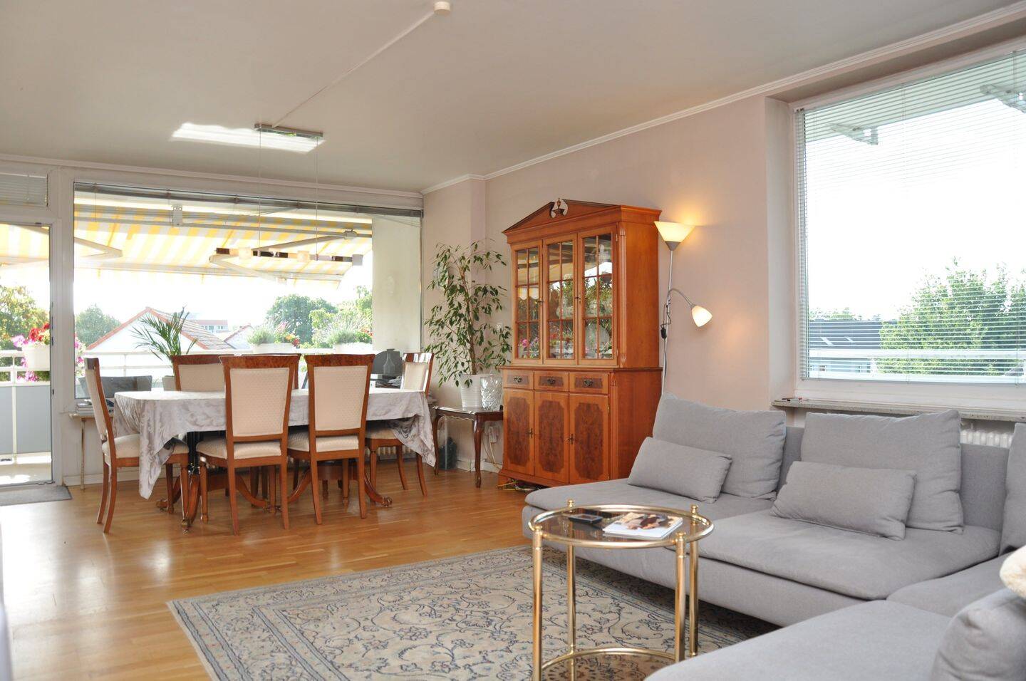 3 bedrooms Apartment in Dusseldorf, Germany No. 309630