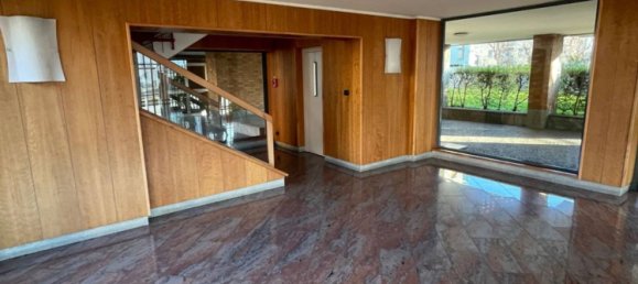 5 bedrooms Apartment in Turin, Italy No. 314084 16