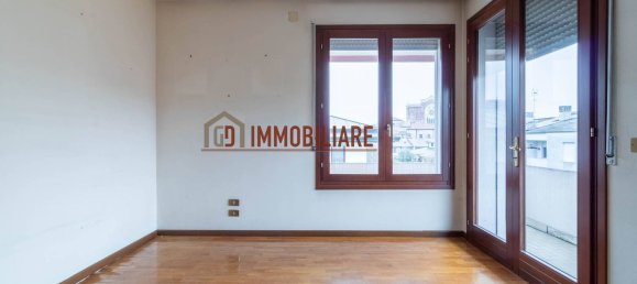 4 غرف نوم منزل في Montebelluna, Italy رقم 357306 2