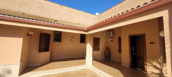 6 bedrooms Villa in Carini, Italy No. 316403 2