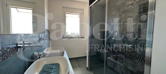 3 Schlafzimmer Villa in Manziana, Italy, Nr. 98616 16