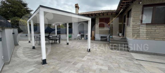 3 Schlafzimmer Villa in Manziana, Italy, Nr. 98616 2