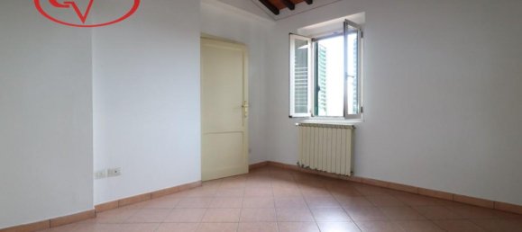 Apartamento de 5 habitaciónes en Montevarchi, Italy No. 231078 10