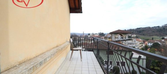Apartamento de 5 habitaciónes en Montevarchi, Italy No. 231078 9