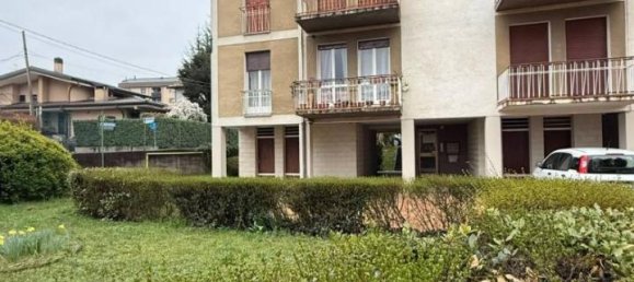 Apartamento de 3 divisões em Arona, Italy N.º 37797 22