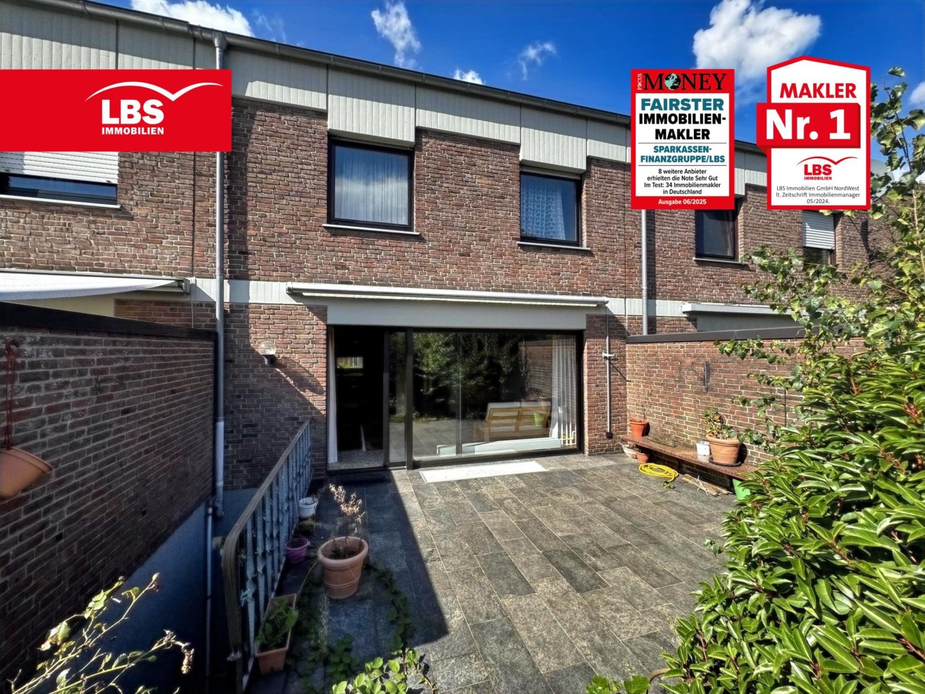 5 bedrooms Townhouse in Krefeld, Germany No. 347875