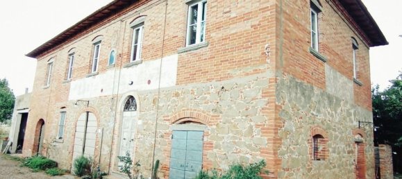 10 rooms House in Marciano della Chiana, Italy No. 226009 2