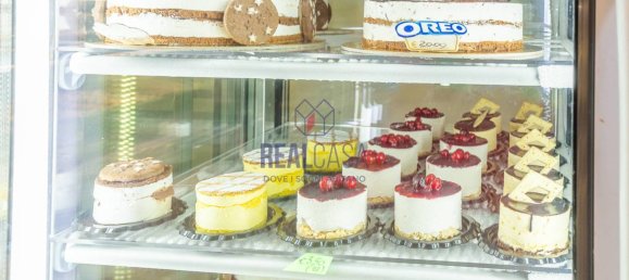 2 rooms Commercial property in Rome, Italy No. 50160 5