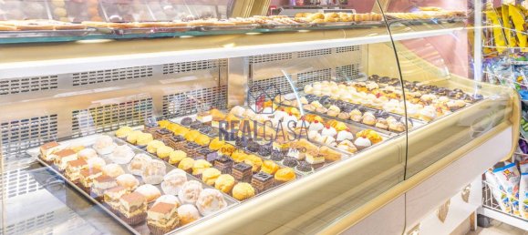 2 rooms Commercial property in Rome, Italy No. 50160 7