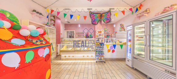 2 rooms Commercial property in Rome, Italy No. 50160 2