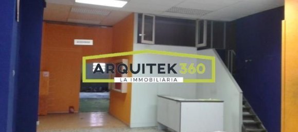 261m² Commercial property in Lleida, Spain No. 184594 3