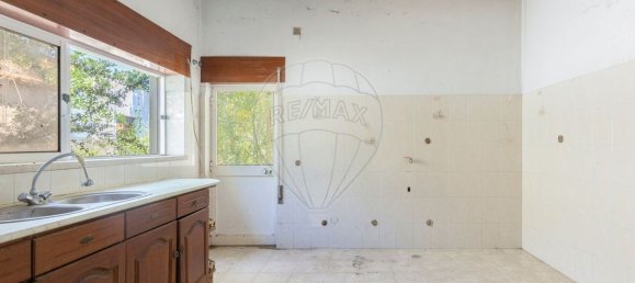 5 bedrooms House in Sesimbra, Portugal No. 175792 5