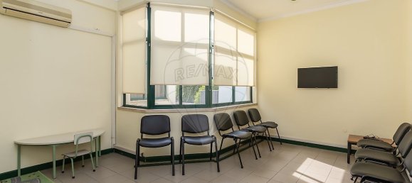 9 غرف نوم بناية في Setubal, Portugal رقم 54343 30