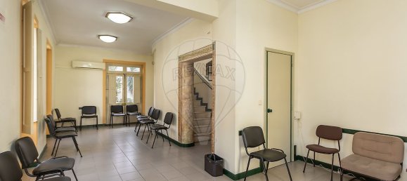 9 غرف نوم بناية في Setubal, Portugal رقم 54343 9