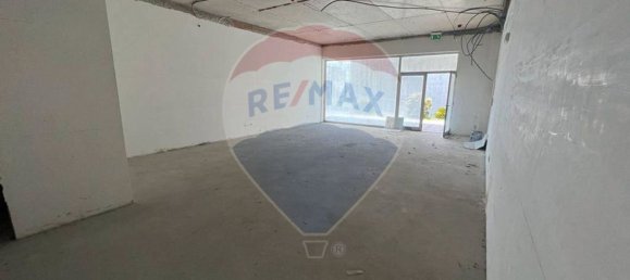 Propriété commerciale à Guimaraes, Portugal 92m² No. 49990 3