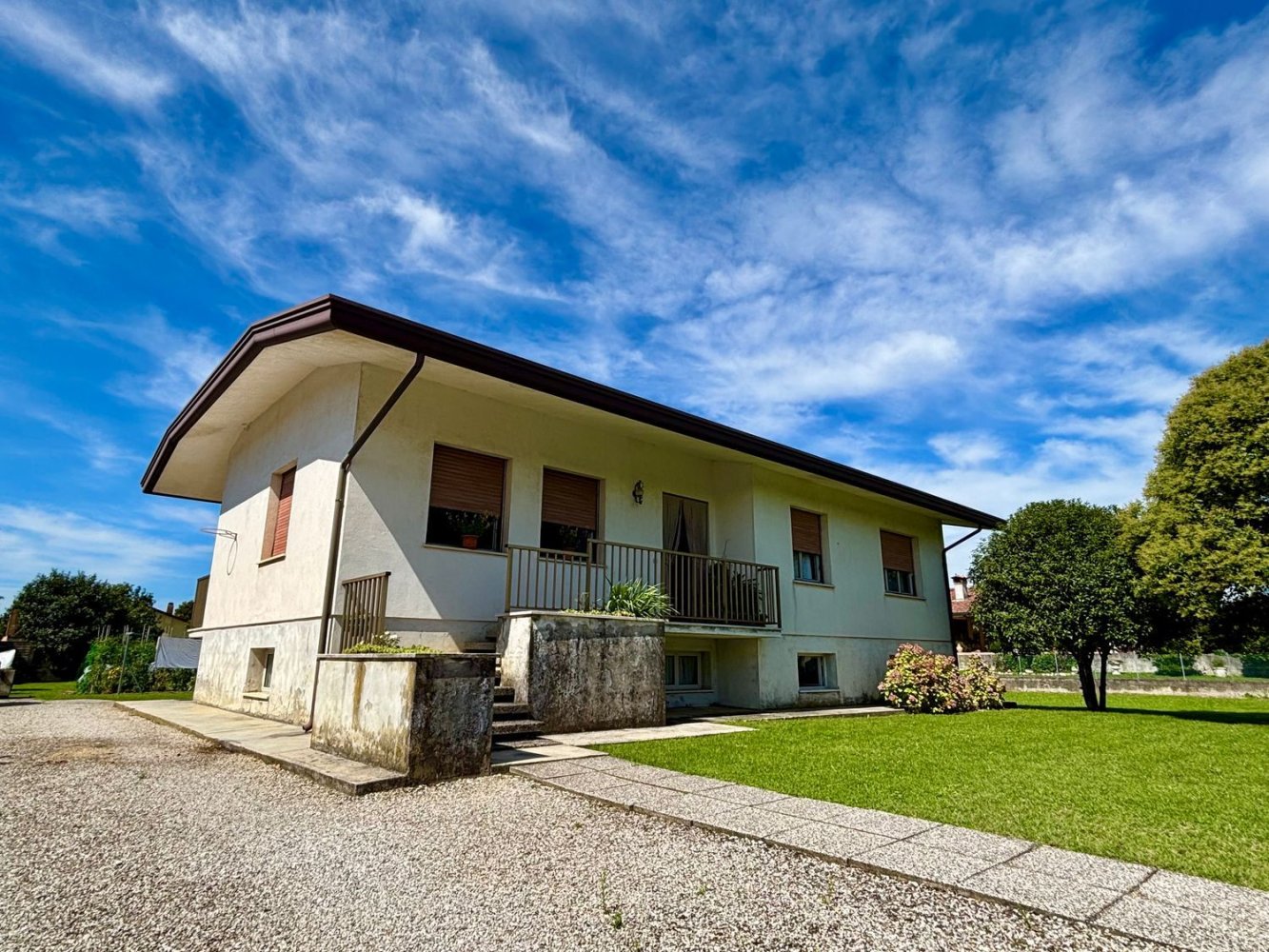 8 chambres Maison à Pordenone, Italy No. 382717
