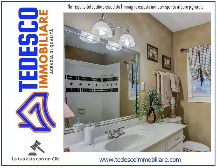 5 rooms Apartment in Saviano, Italy No. 268487