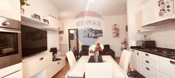 Apartamento de 3 dormitorios en Castellina Marittima, Italy No. 328056 4