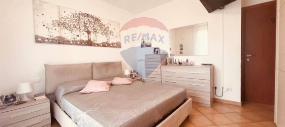 Apartamento de 3 dormitorios en Castellina Marittima, Italy No. 328056 11