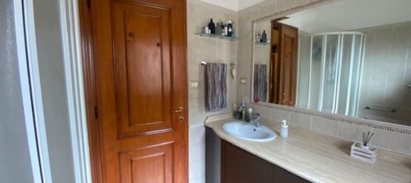 3غرفة شقة في Rome, Italy رقم 200079 26