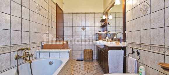 2 Schlafzimmer Villa in Misinto, Italy, Nr. 308364 32