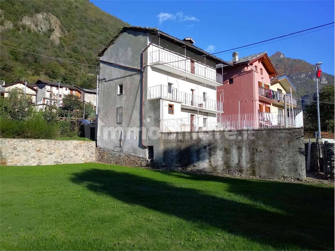 5غرفة منزل في Donnas, Italy رقم 61025