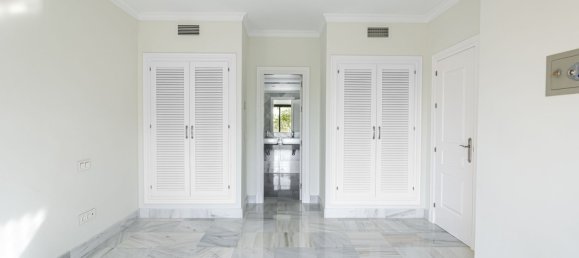 Apartamento de 2 dormitorios en La Quinta, Spain No. 147176 11