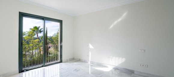 Apartamento de 2 dormitorios en La Quinta, Spain No. 147176 10