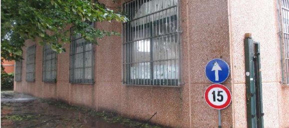 Gebäude in Cologno Monzese, Italy 577m², Nr. 310001 7