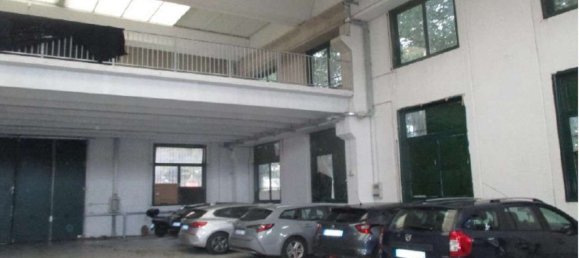 Gebäude in Cologno Monzese, Italy 577m², Nr. 310001 18