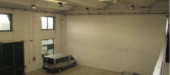Gebäude in Cologno Monzese, Italy 577m², Nr. 310001 24