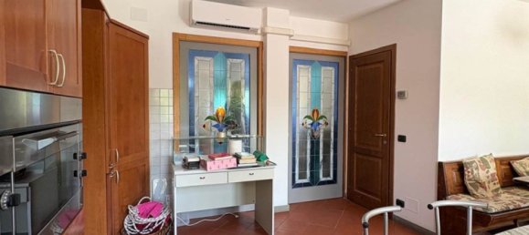 4 Schlafzimmer Haus in Florence, Italy, Nr. 345799 10