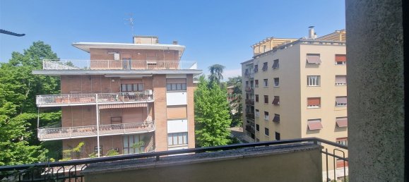 4 rooms Apartment in Parma, Italy No. 264322 6