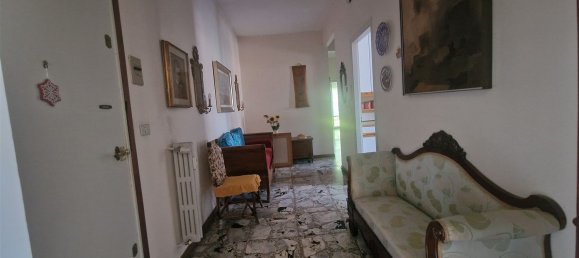 4 rooms Apartment in Parma, Italy No. 264322 9